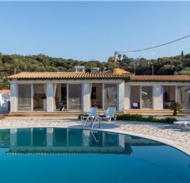 3 bedroom seaside villa with pool & jacuzzi, near Acharavi, sleeps 6
